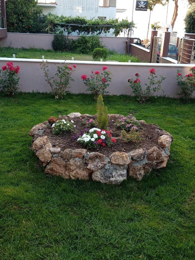 Roses 2 Apartman Szkála Szotírosz Kültér fotó